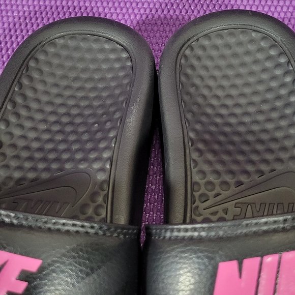 Nike Benassi JDI Black/Pink Comfort Slides - Women's 6 - Picture 6 of 8
